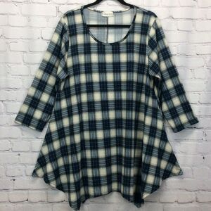 Larace Tunic Top Women's Plus Size 2x Blue Plaid Shark Bite Hem Pullover Stretch
